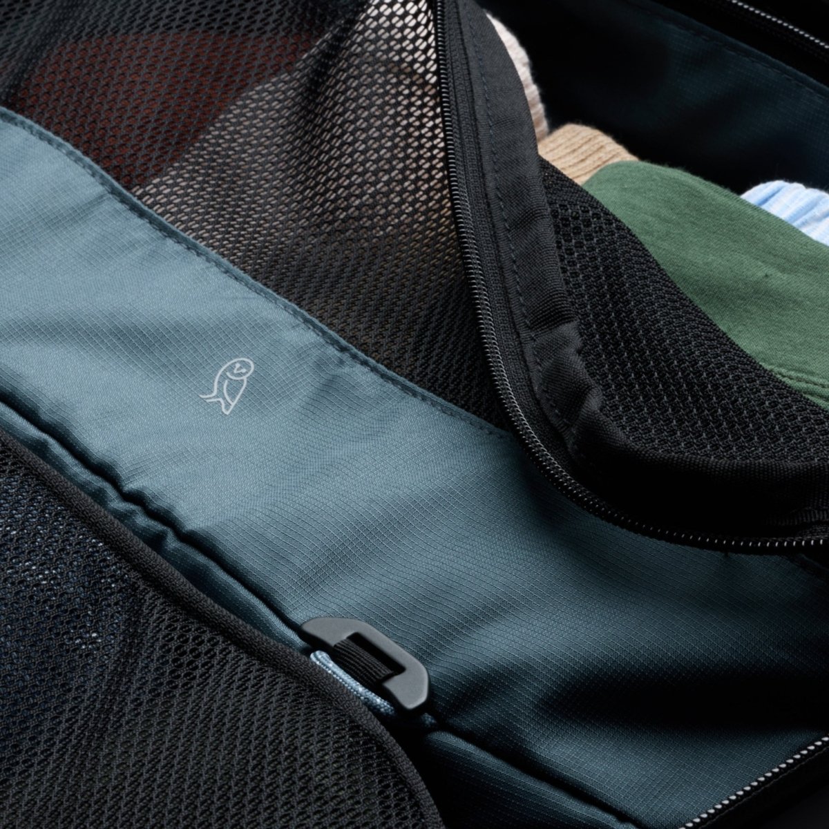 Bellroy Transit Carry - On Plus in Black - Getoutside Shoes