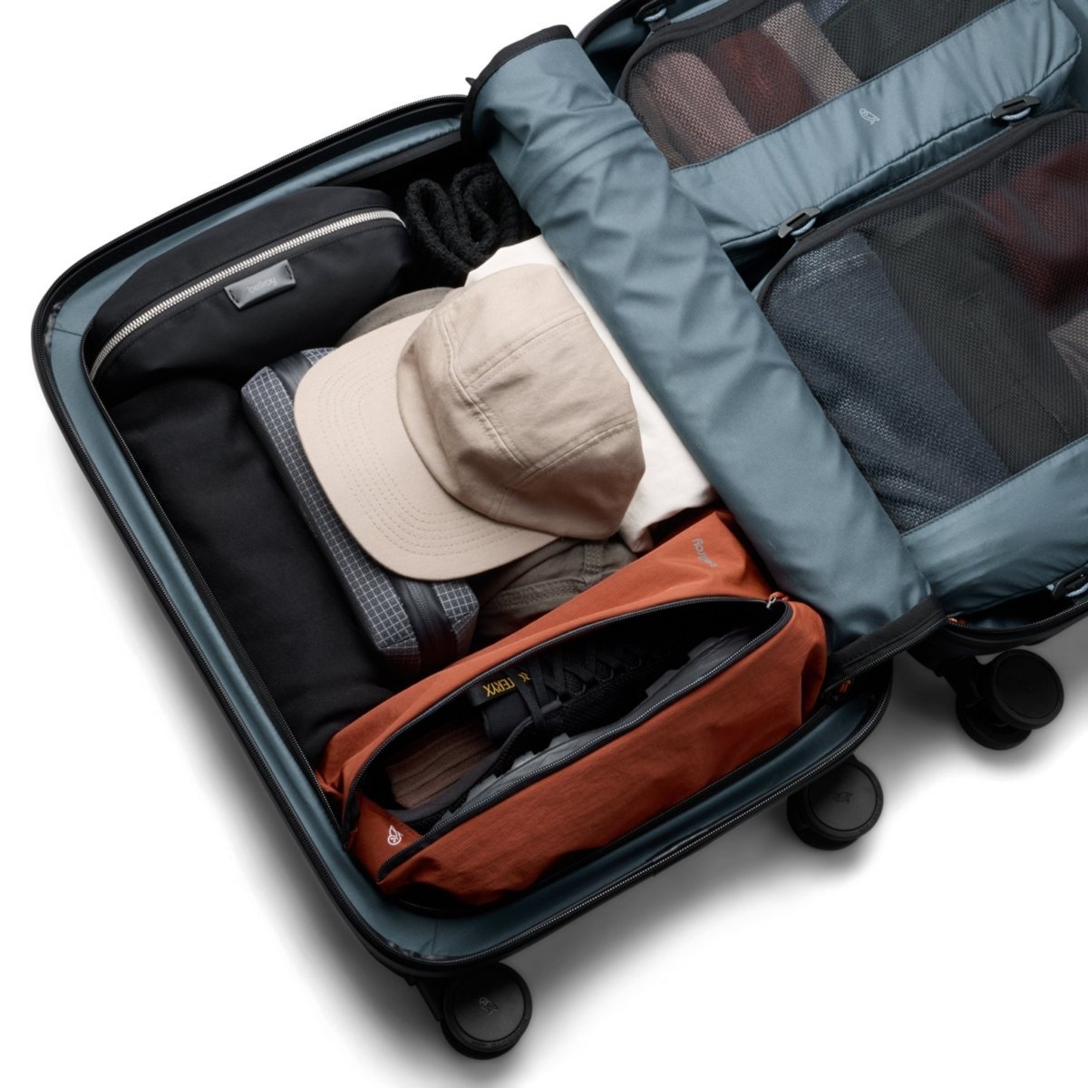 Bellroy Transit Carry - On Plus in Black - Getoutside Shoes