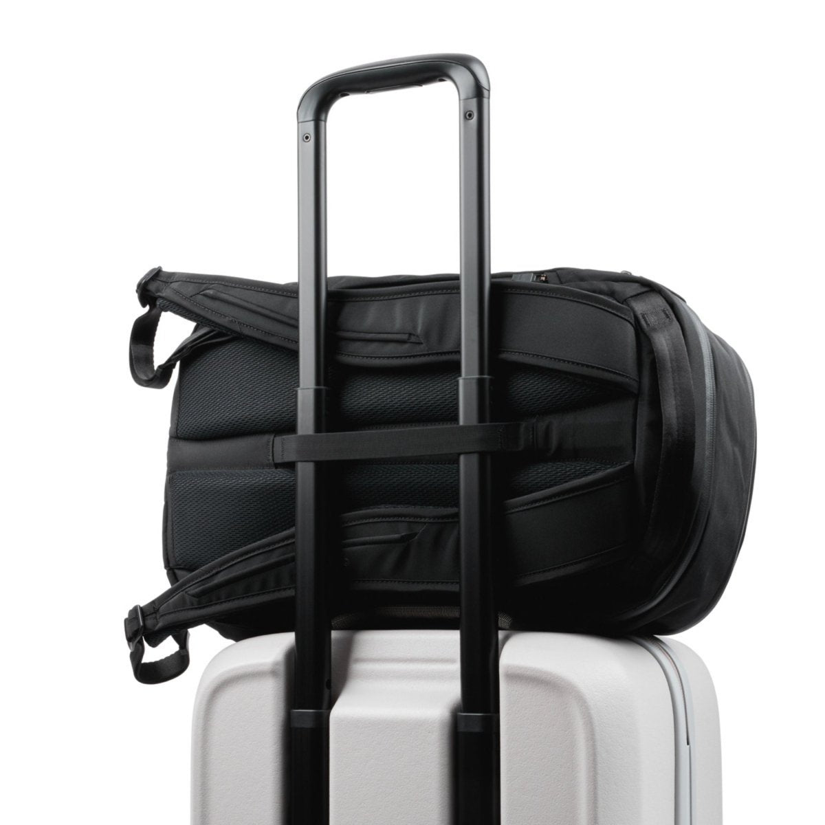 Bellroy Transit Carry - On Plus in Chalk - Getoutside Shoes