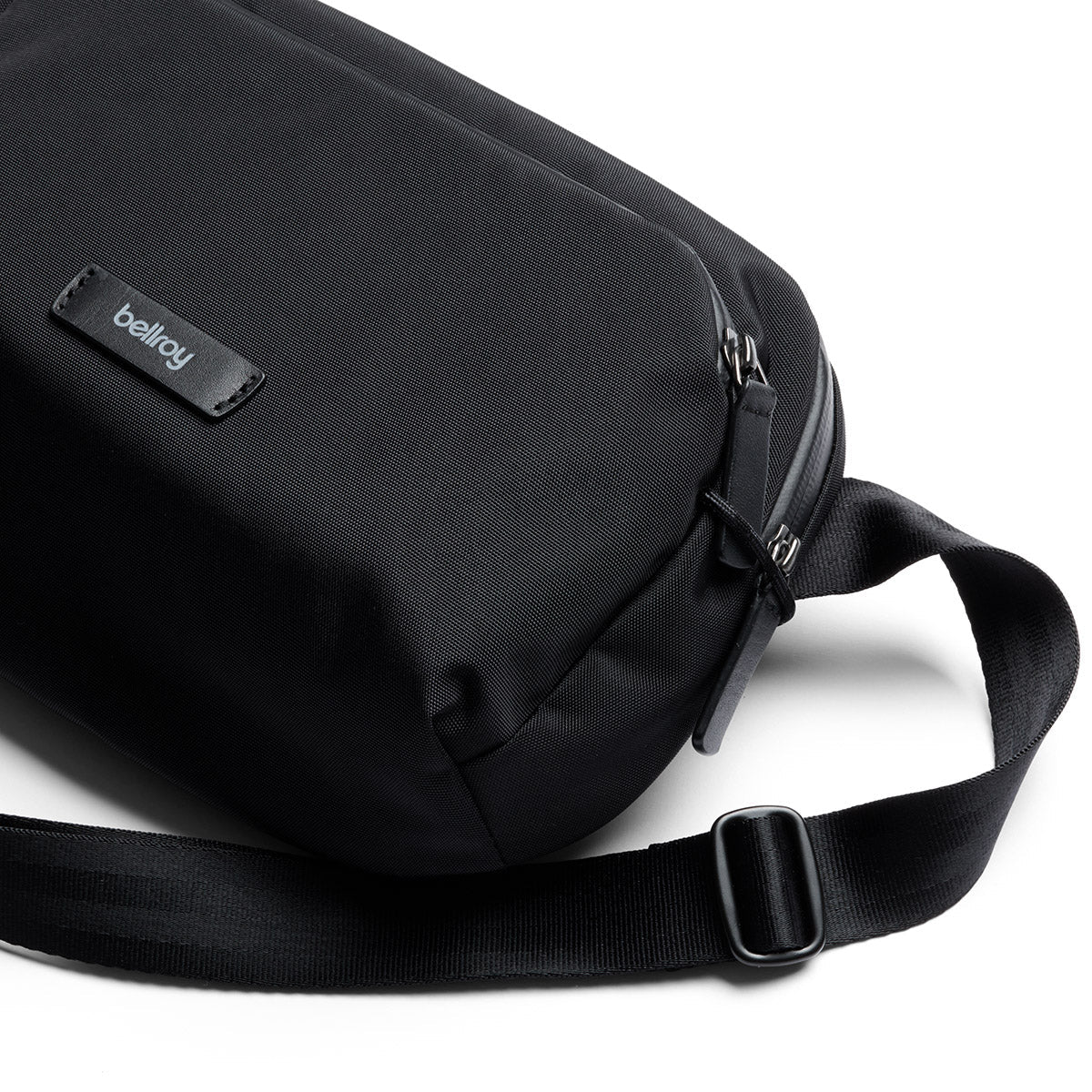 Bellroy Transit Sling 5L ブラック Bellroy Transit Sling 5L in Black – Getoutside Shoes
