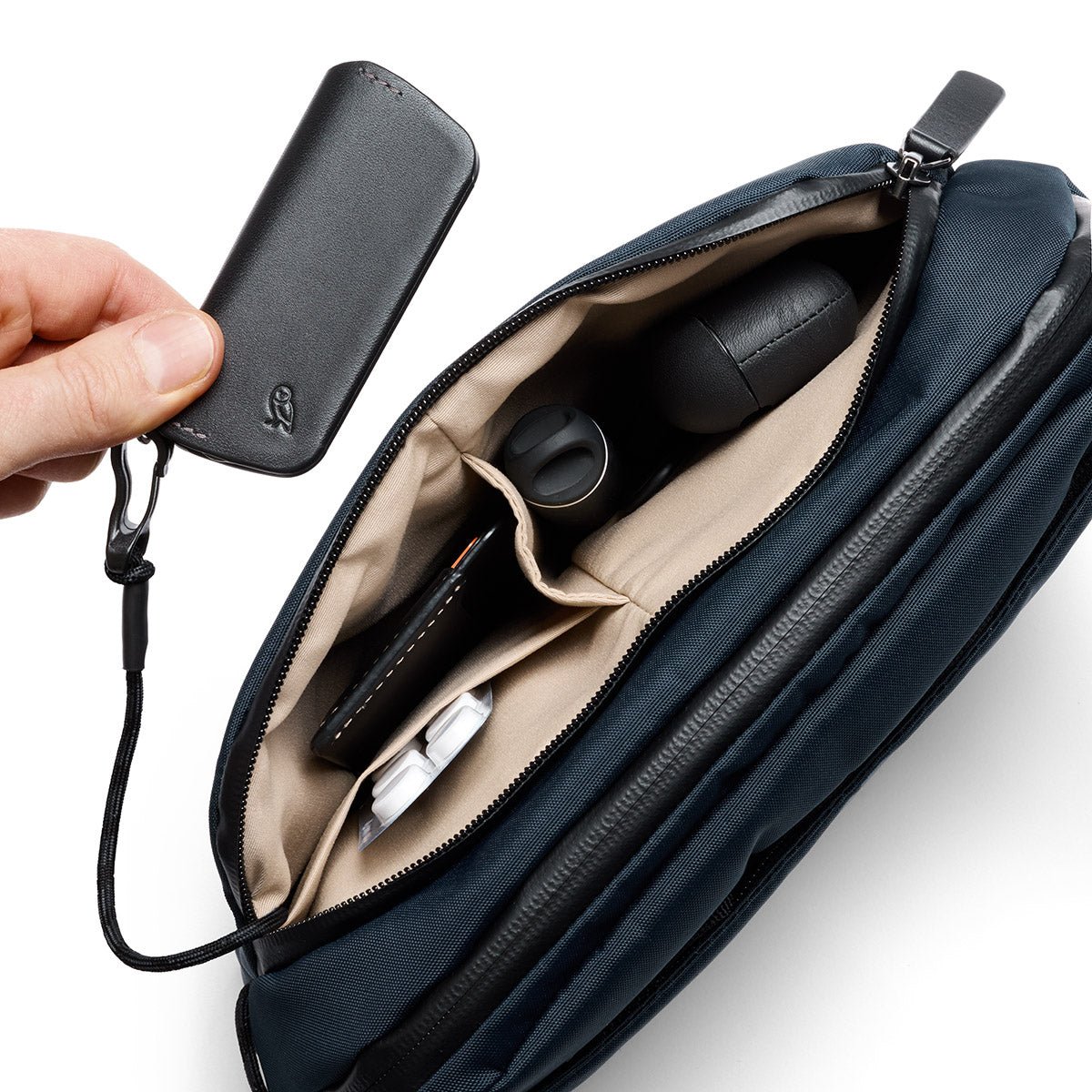 Bellroy Transit Sling 5L in Nightsky - Getoutside Shoes