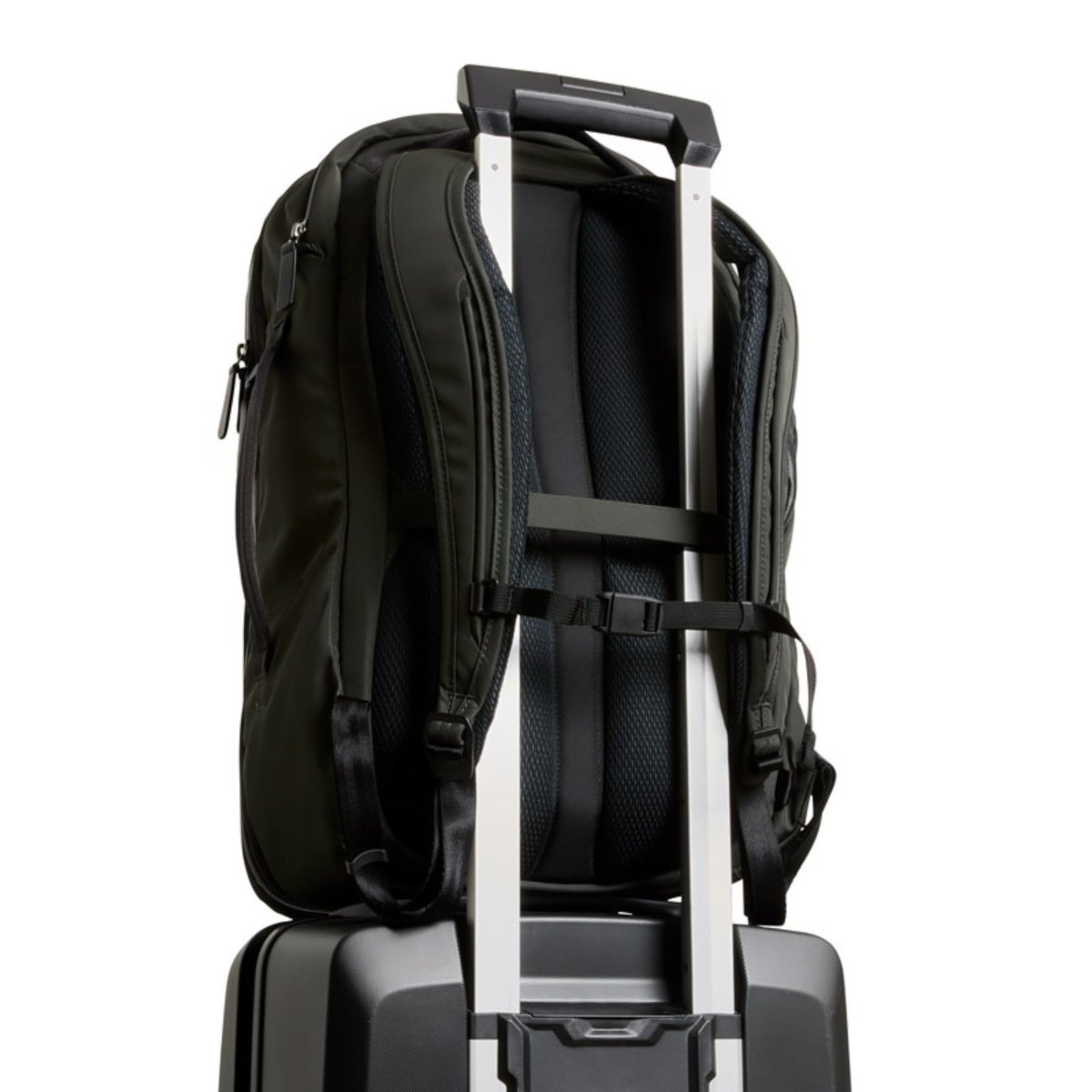 Bellroy Transit Travel Pack Pro in Olive - Getoutside Shoes
