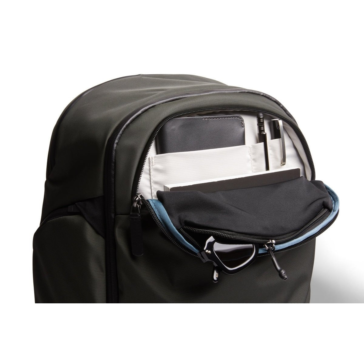 Bellroy Transit Workpack Pro 28L in Olive - Getoutside Shoes