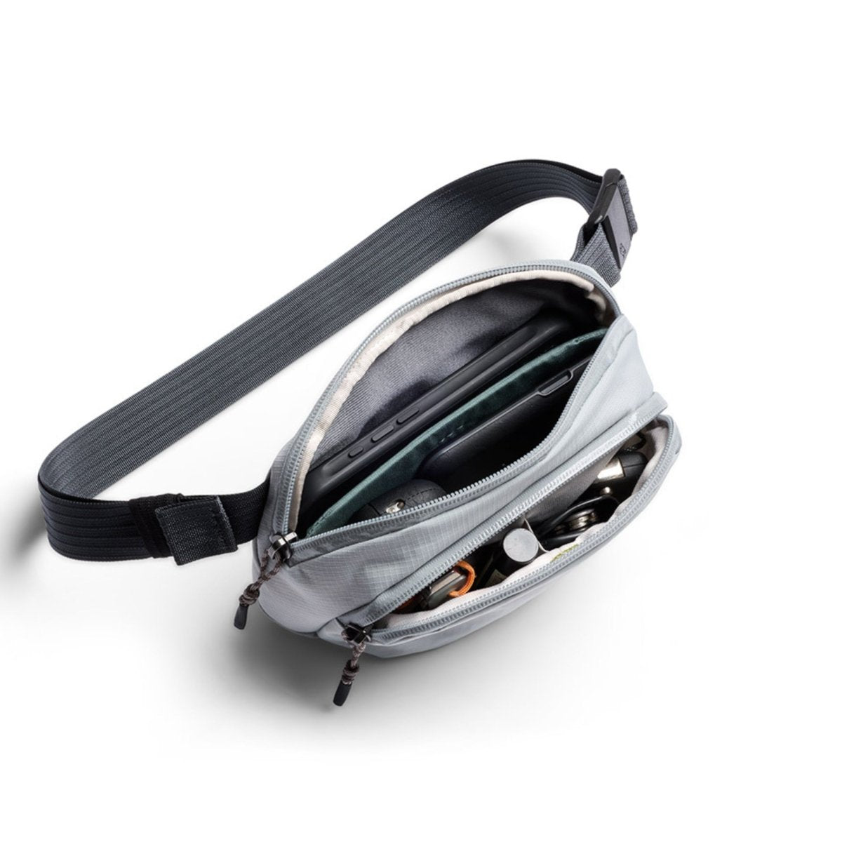 Bellroy Venture Hip Pack 1.5L in Fog - Getoutside Shoes