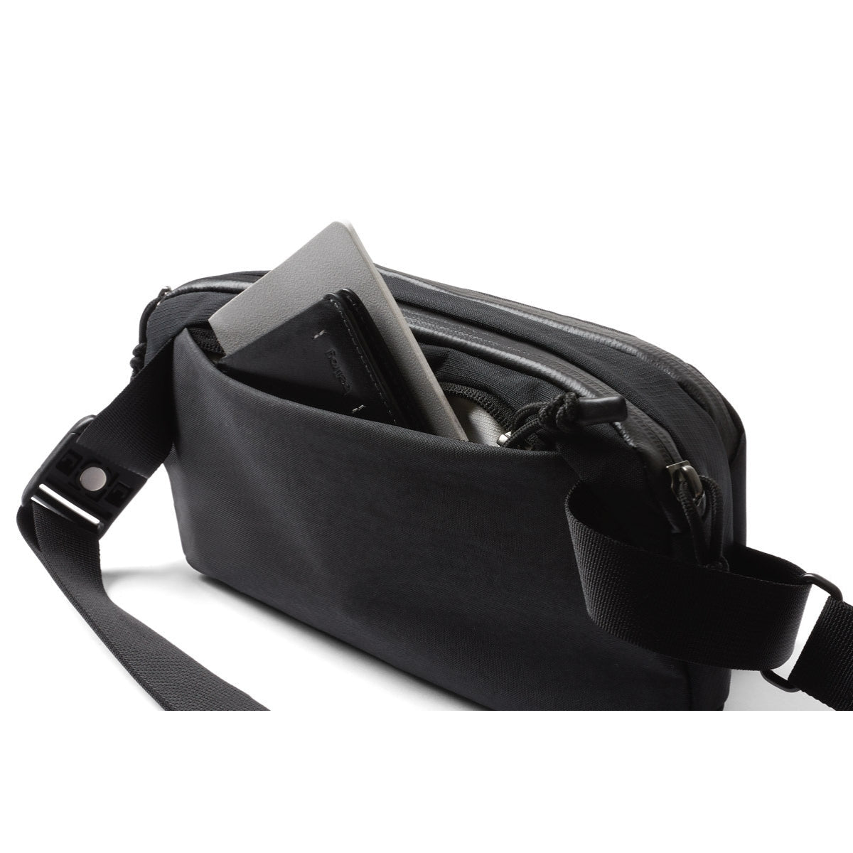 Bellroy Venture Ready Sling 2.5L in Black - Getoutside Shoes