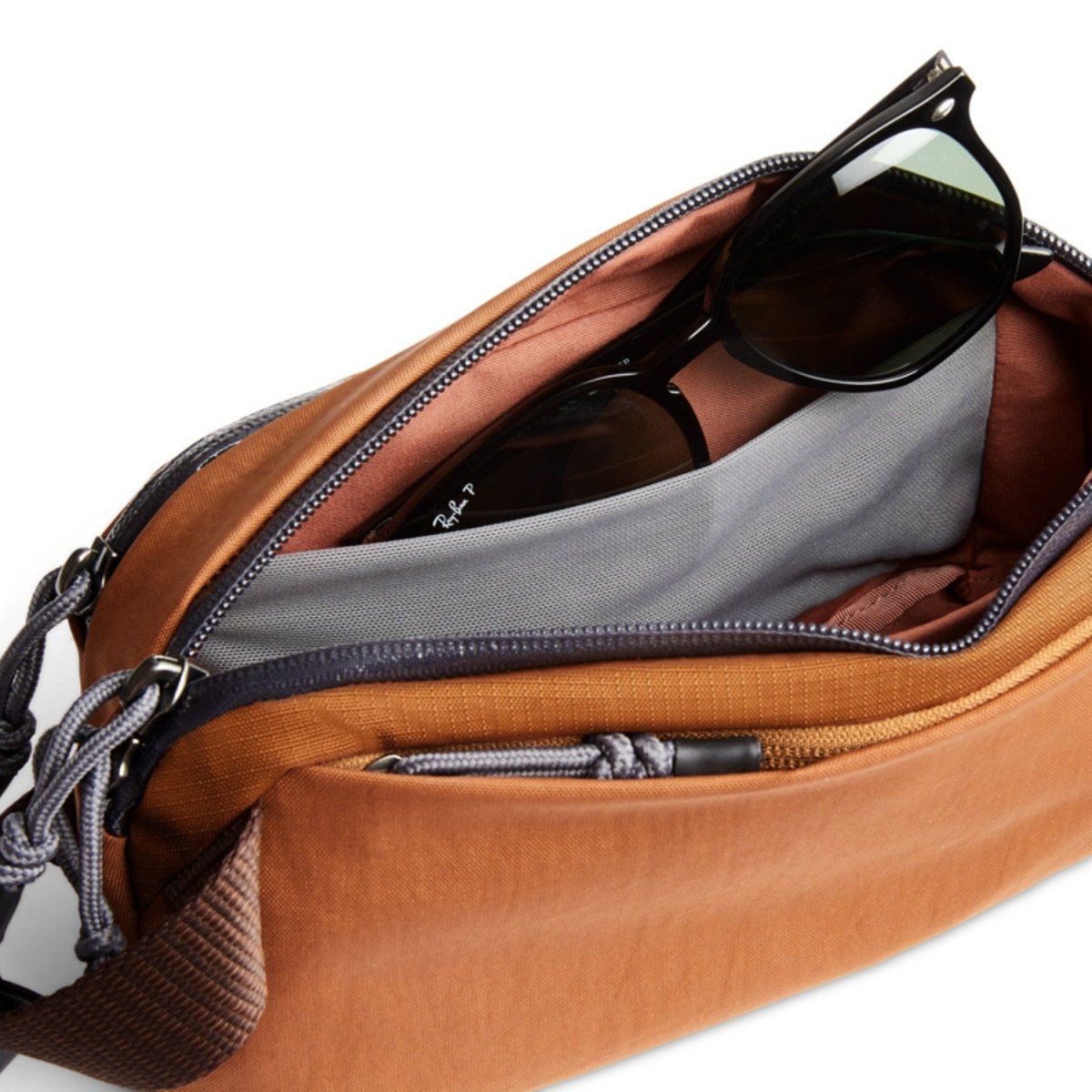 Bellroy Venture Ready Sling 2.5L in Bronze - Getoutside Shoes