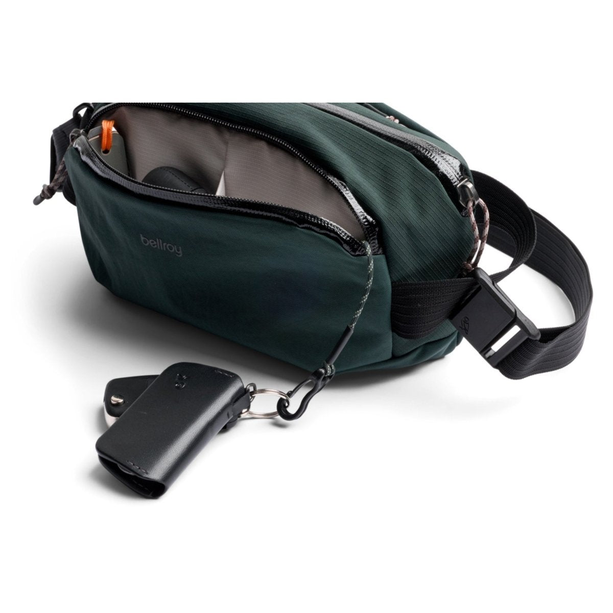Bellroy Venture Ready Sling 2.5L in Deep Ocean - Getoutside Shoes