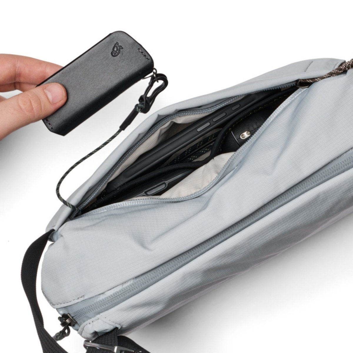 Bellroy Venture Sling 6L in Fog - Getoutside Shoes