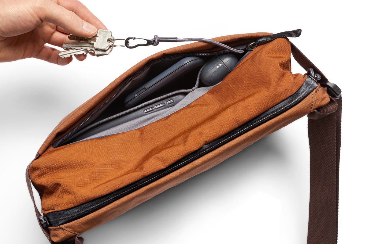 Bellroy Venture Sling 9L in Bronze - Getoutside Shoes