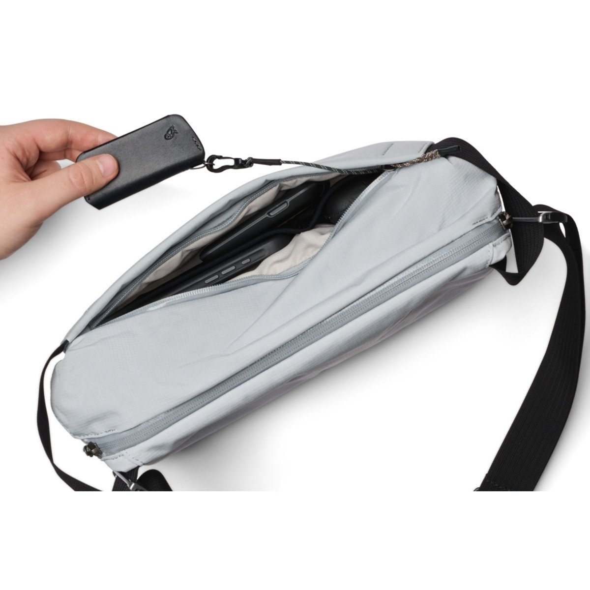 Bellroy Venture Sling 9L in Fog - Getoutside Shoes