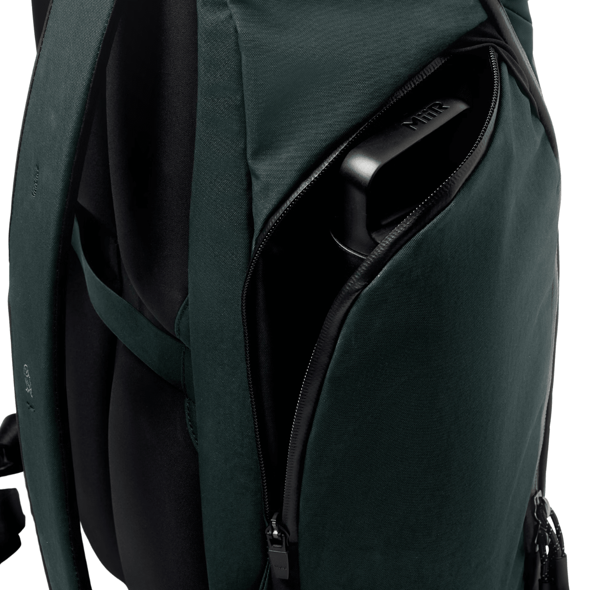 Bellroy Venture Travel Pack 26L in Deep Ocean - Getoutside Shoes