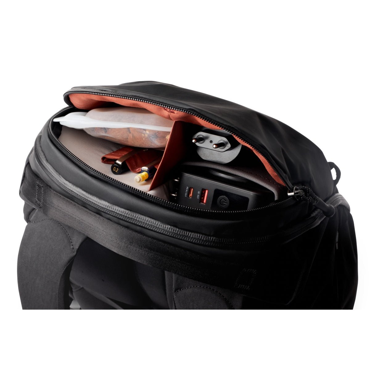 Bellroy Venture Travel Pack 26L in Jet Black - Getoutside Shoes