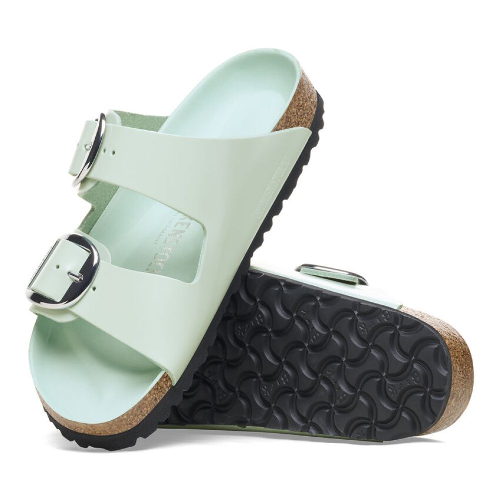 Birkenstock Women&#39;s Arizona Big Buckle Natural Leather Patent in High Shine Surf Green
