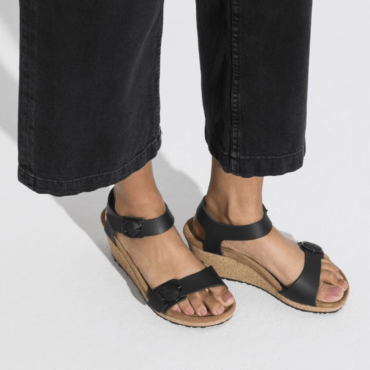 Birkenstock Women's Soley Leather in Black - Getoutside Shoes