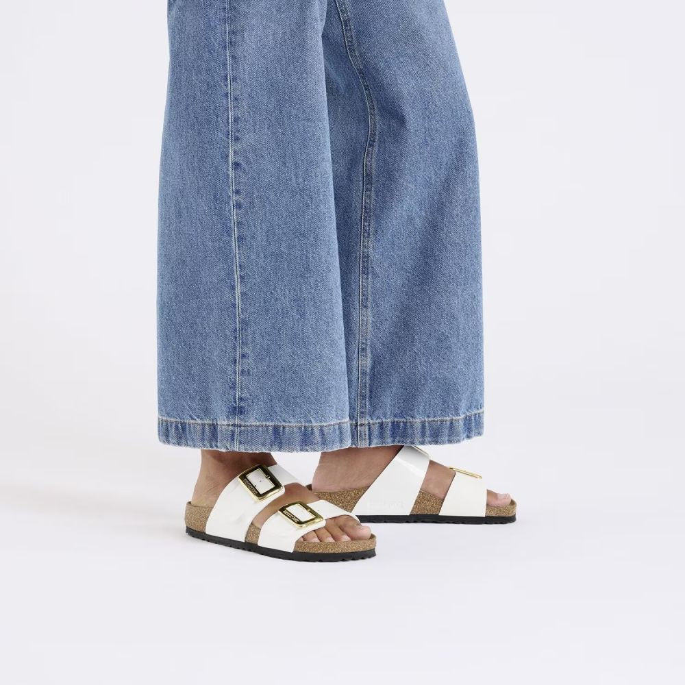 Birkenstock Women's Sydney Luxe Buckle Birko - Flor in Patent White - Getoutside Shoes