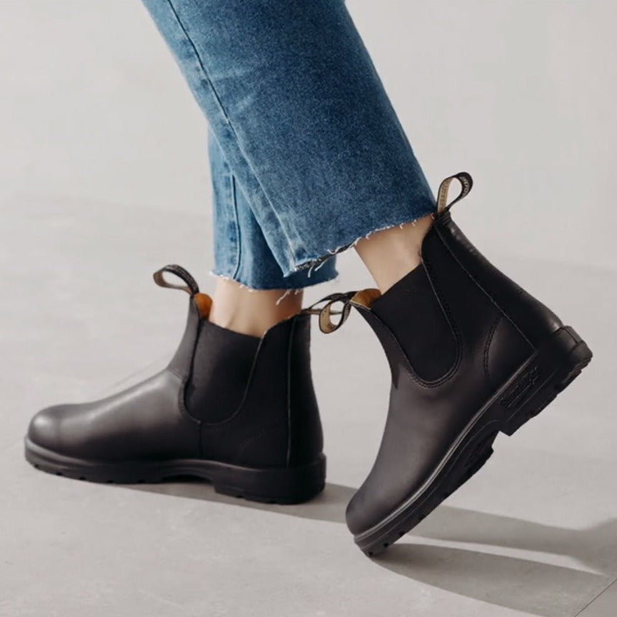Blundstone Classic 558 in Black - Getoutside Shoes