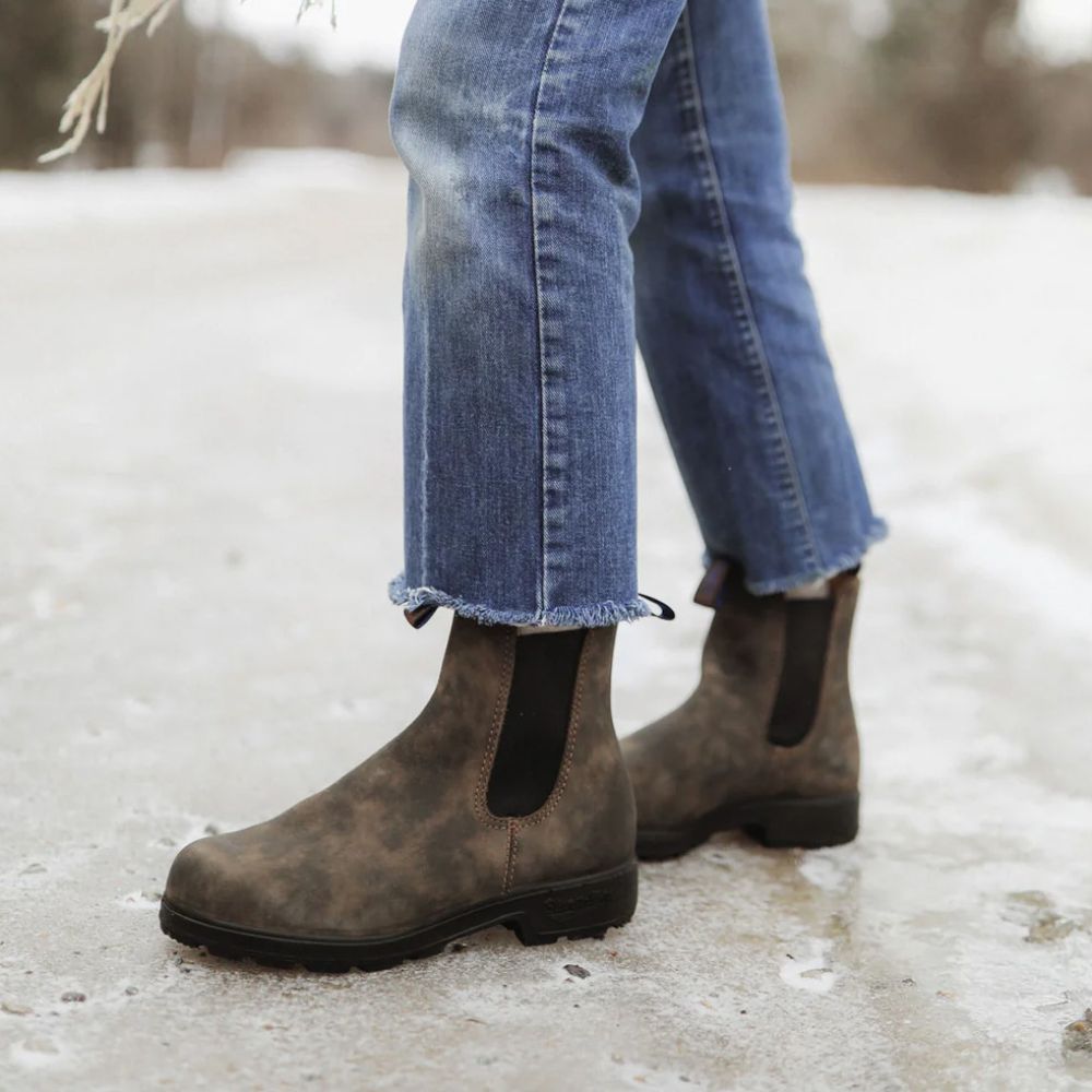 Blundstone Women's Winter 2223 Hi Top in Rustic Brown - Getoutside Shoes