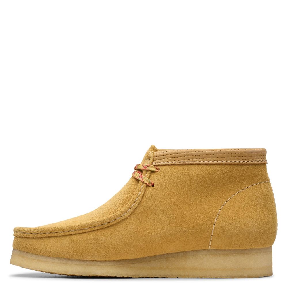 Clarks Men's Wallabee Boot in Golden Tan Suede