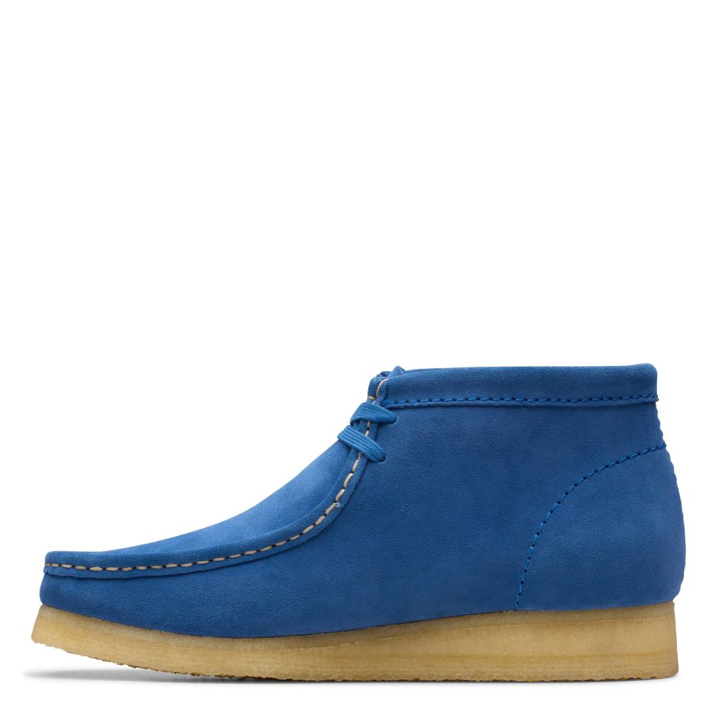 Clarks Men's Wallabee Boot in Blue Suede