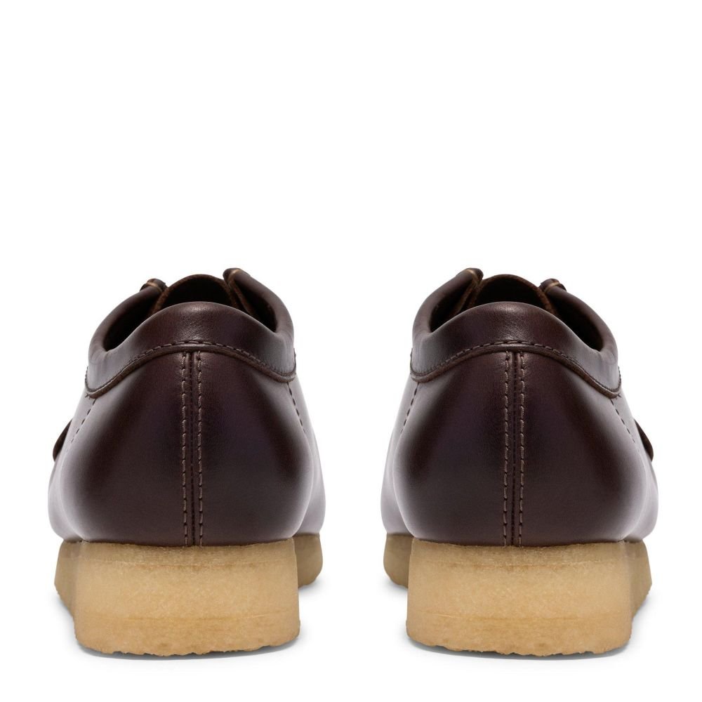 Clarks Men's Wallabee in Dark Brown Leather | Getoutsideshoes.com