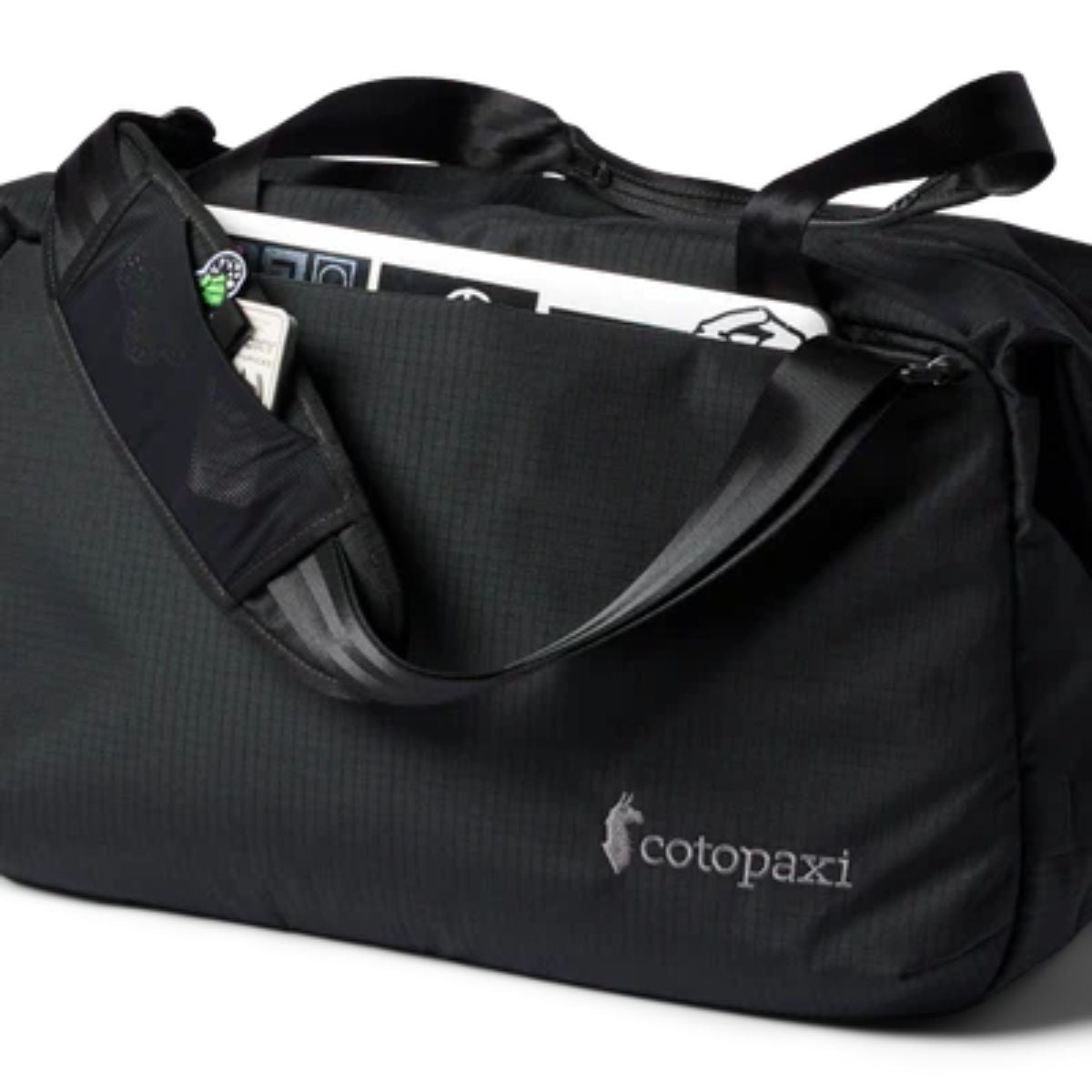 Cotopaxi Viaje 35L Travel Duffel in Black - Getoutside Shoes