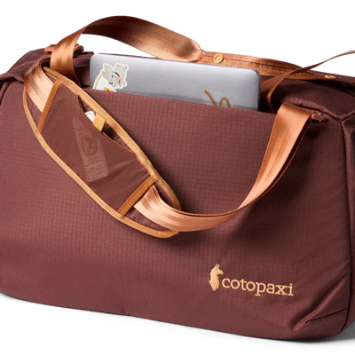 Cotopaxi Viaje 35L Travel Duffel in Sepia - Getoutside Shoes