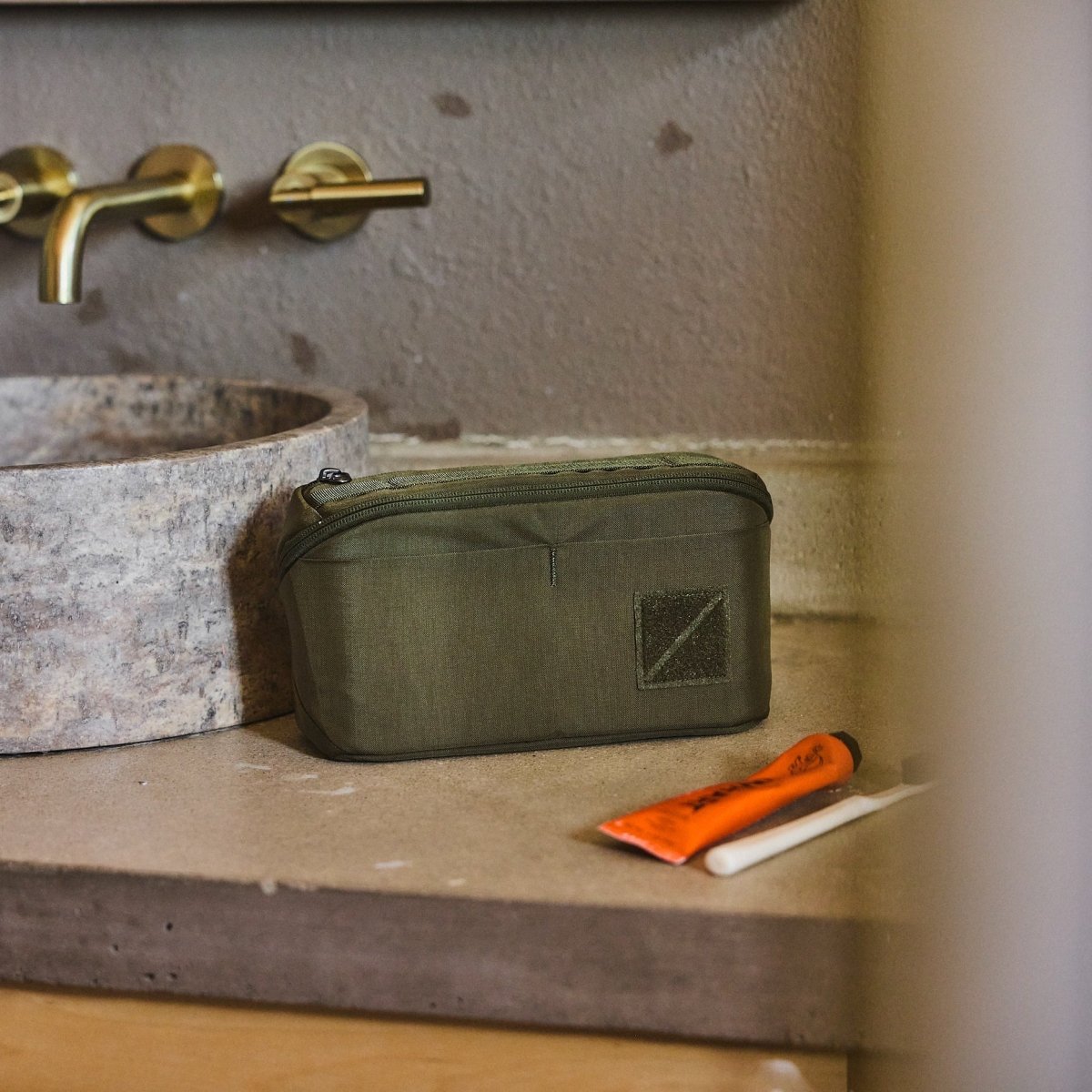 Evergoods Civic Access Pouch 2L in OD Green - Getoutside Shoes