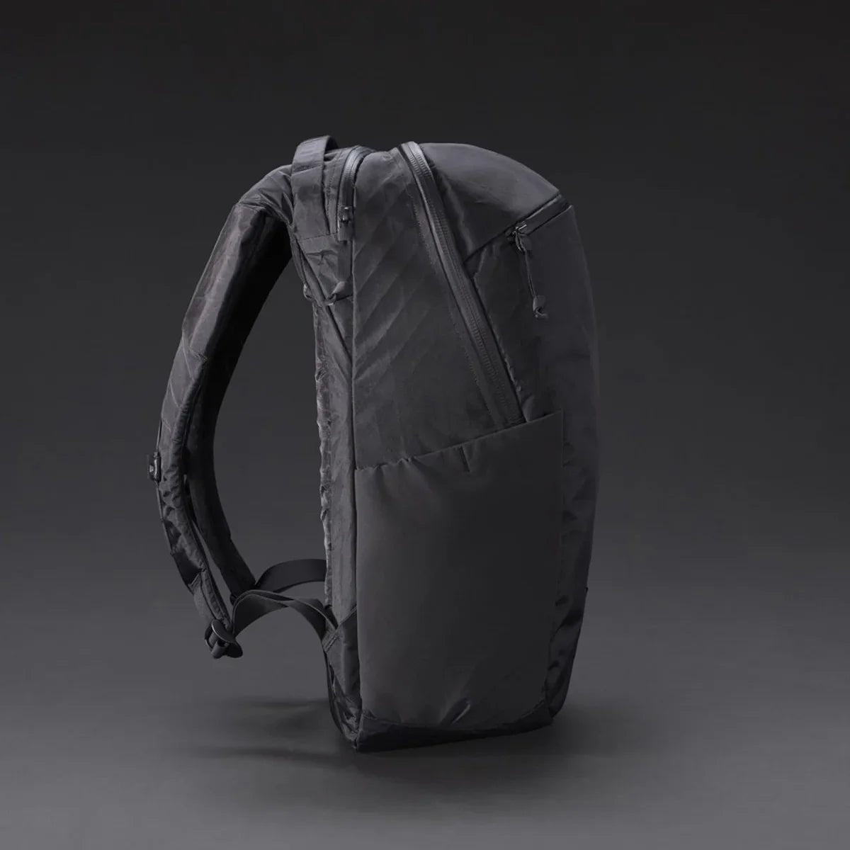 Evergoods Civic Half Zip 22L - X-Pac in Black and Coyote Brown - Getoutside Shoes