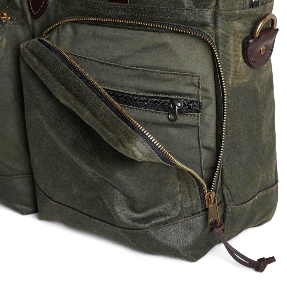 Filson 24 Hour Tin Cloth Briefcase in Ottergreen - Getoutside Shoes