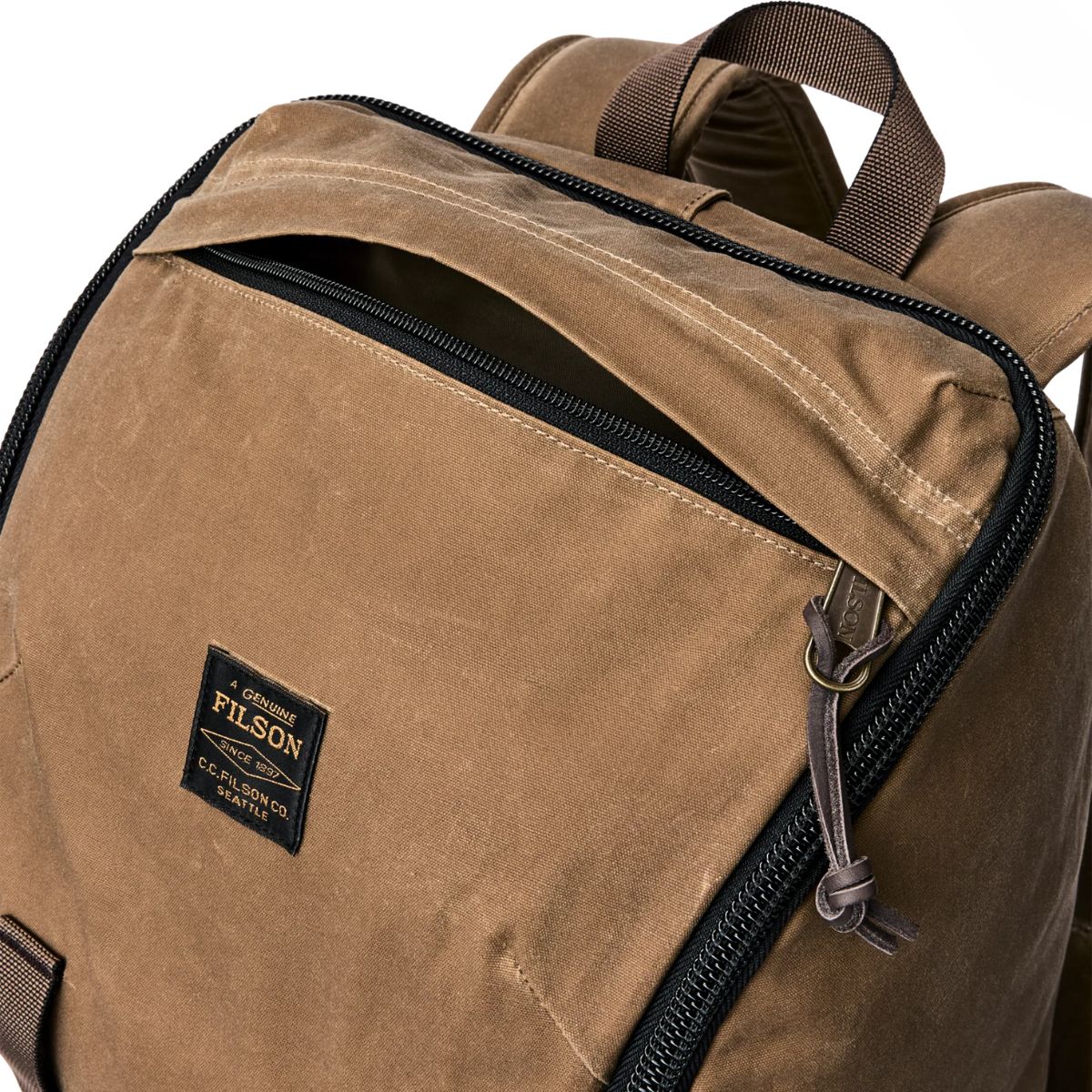 Filson Trapper Creek 28L Backpack in Dark Tan - Getoutside Shoes