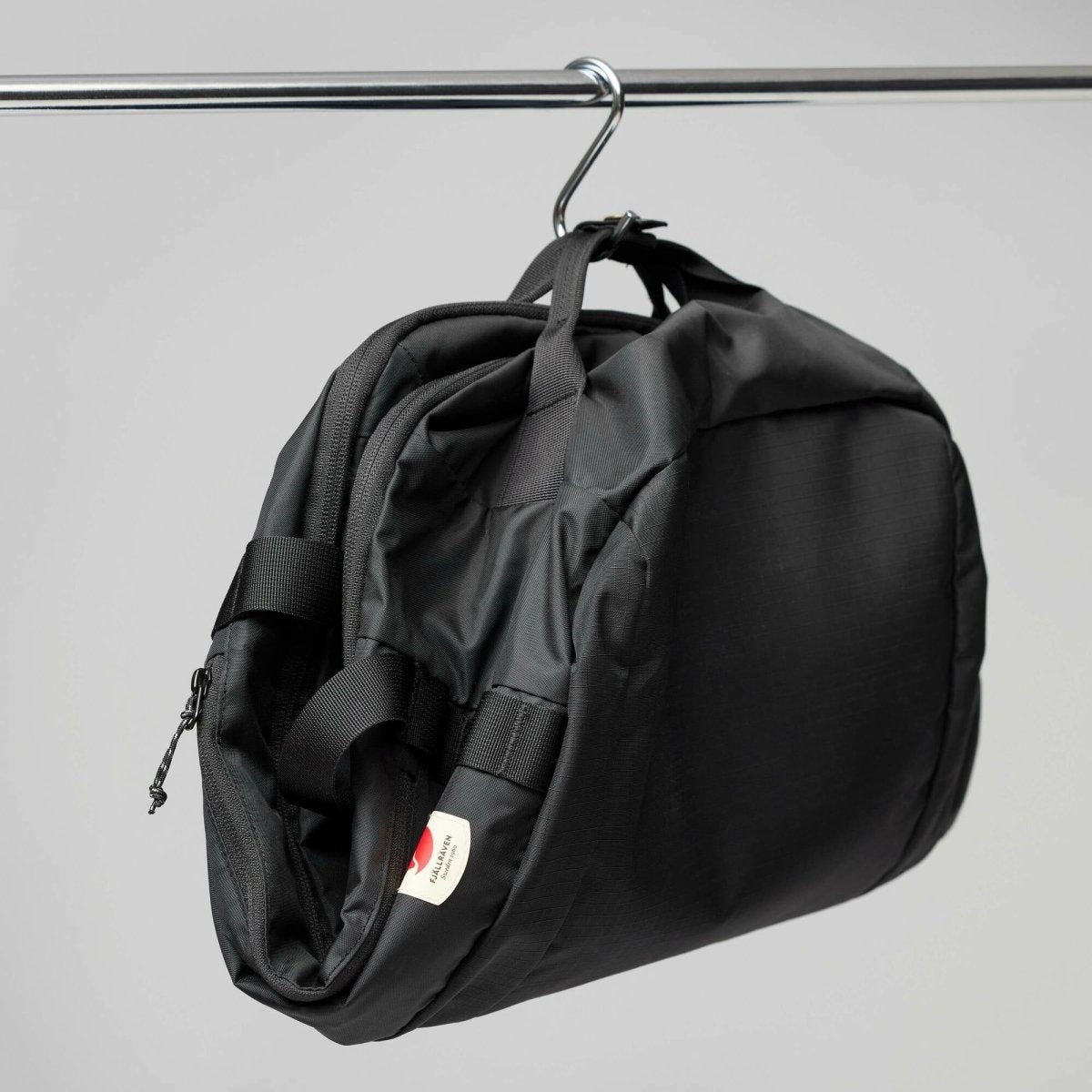 Fjallraven High Coast Duffel 36 in Black - Getoutside Shoes