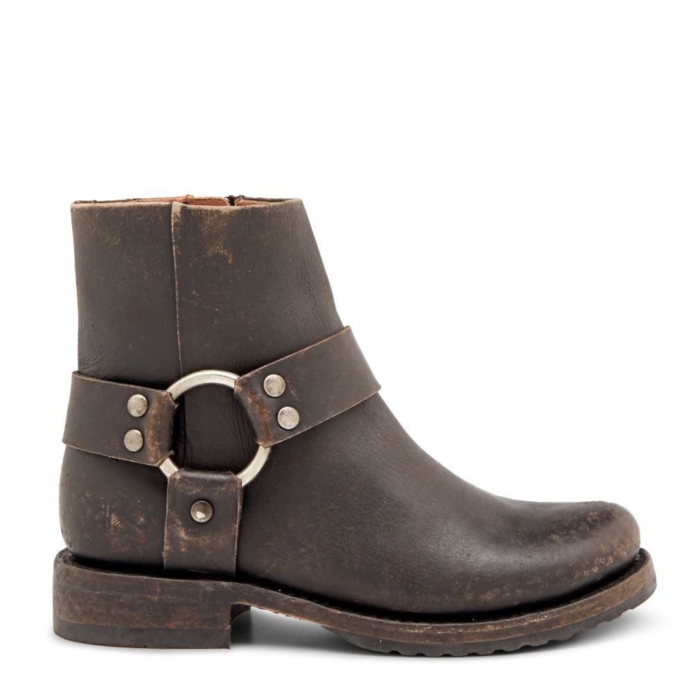 Frye Women's Veronica Harness Short in Blackfull Grain Brush Off - Getoutside Shoes