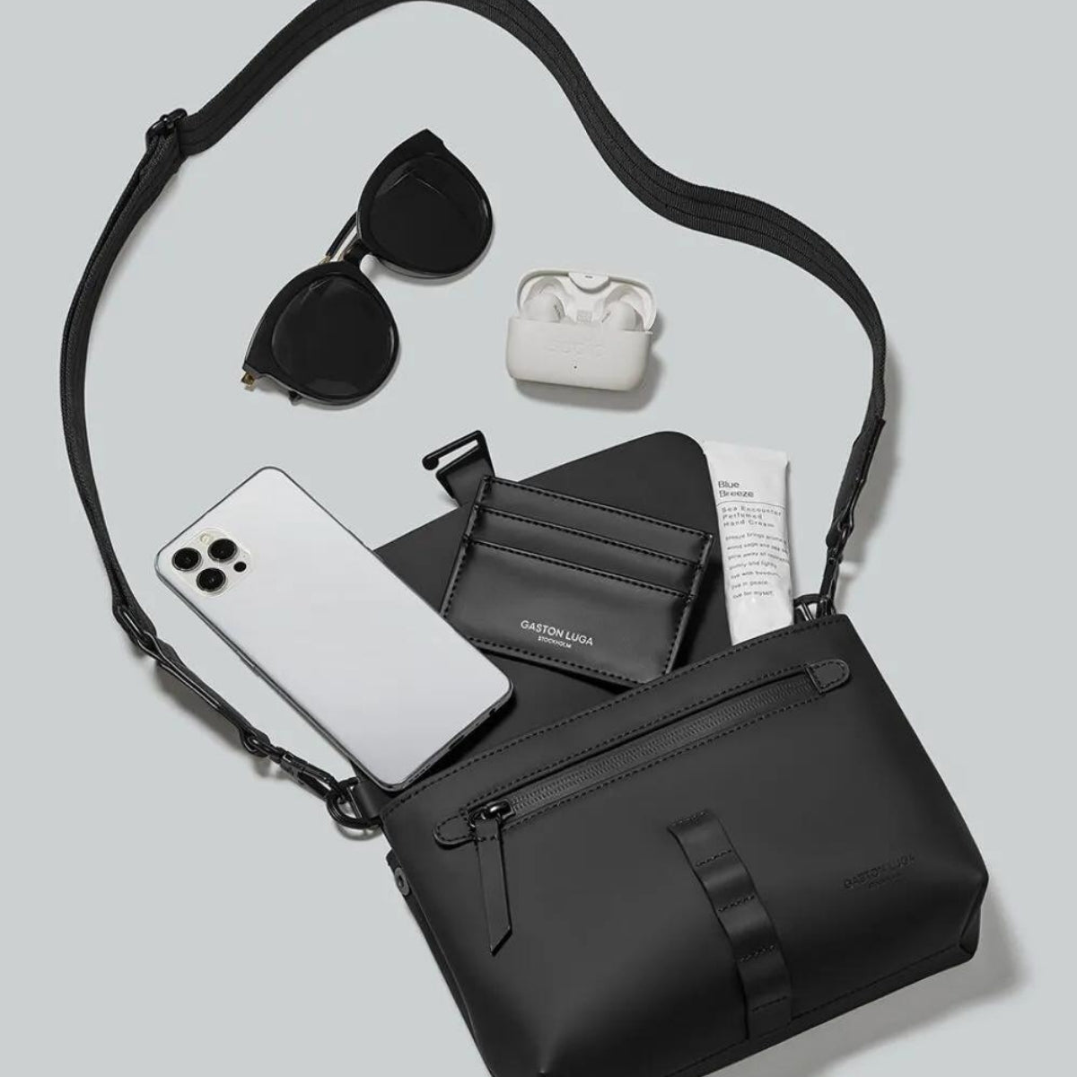 Gaston Luga Splash Crossbody Bag in Black - Getoutside Shoes