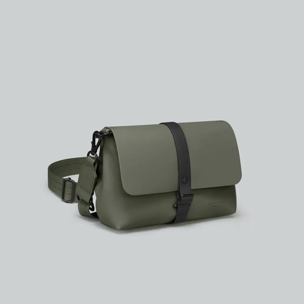 Gaston Luga Splash Crossbody Bag in Olive - Getoutside Shoes