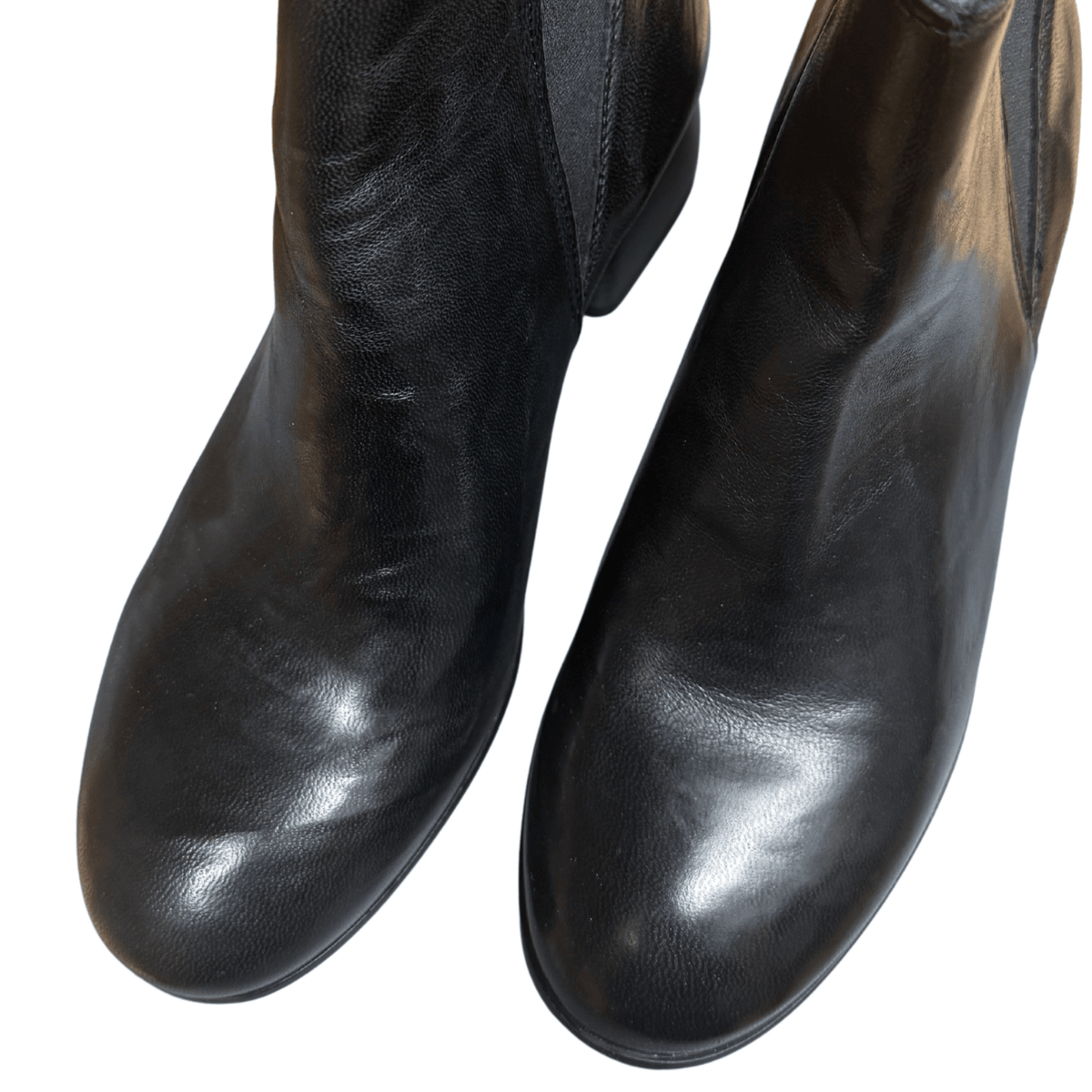 Getoutside Women's Chelsea Heeled Boot in Black Leather - Getoutside Shoes