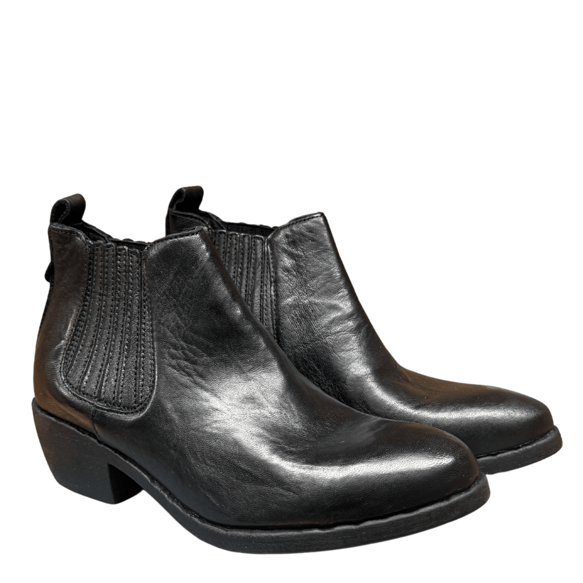 Getoutside Women's Chelsea Heeled Boot in Black Leather - Getoutside Shoes