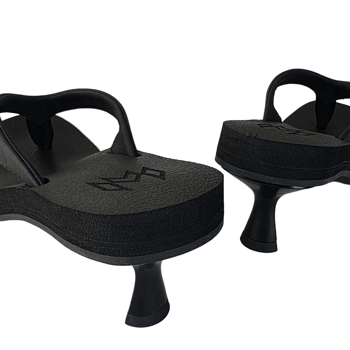Malvados Women's Kourt in Noir - Getoutside Shoes