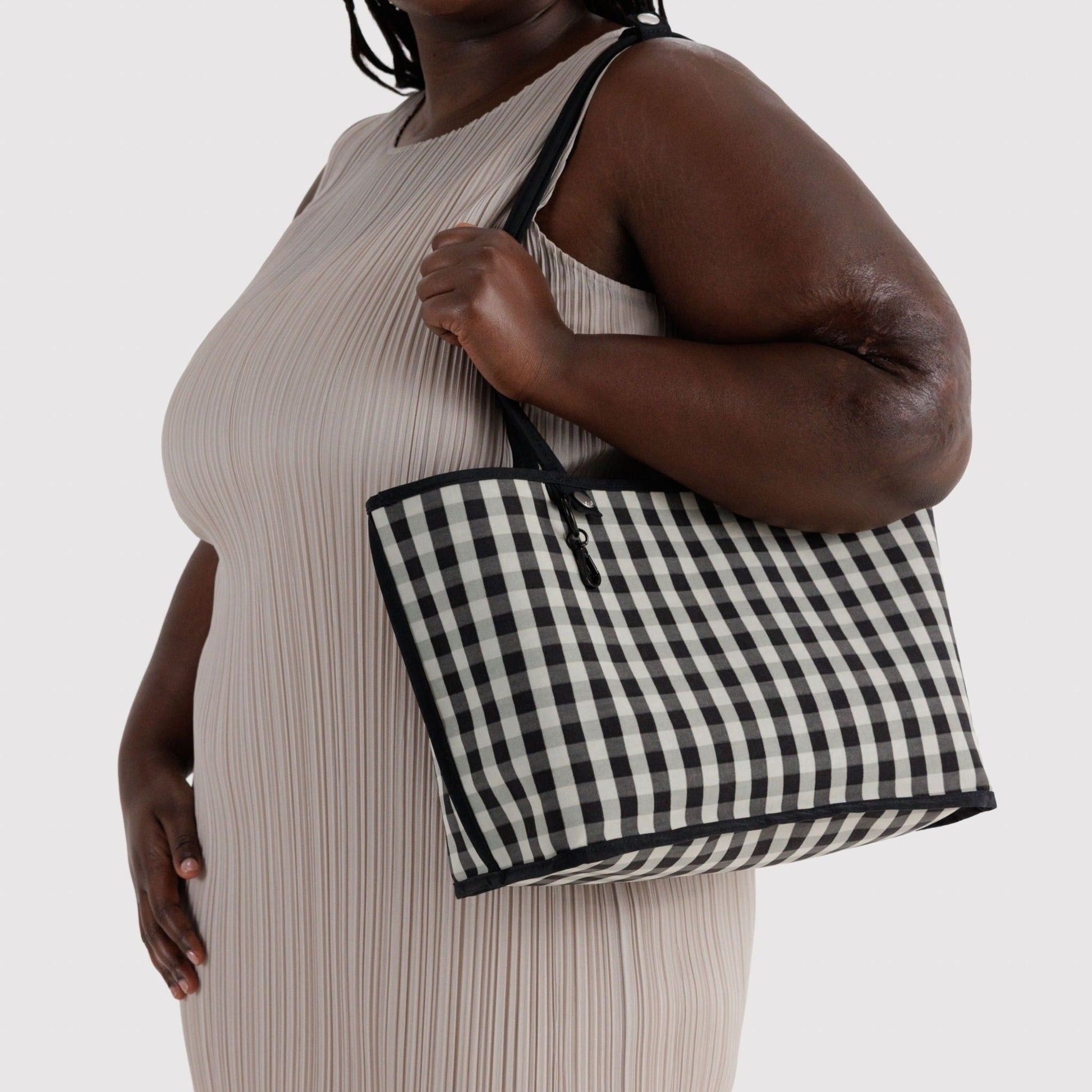Baggu Medium Nylon Reversible Tote in Black Mix