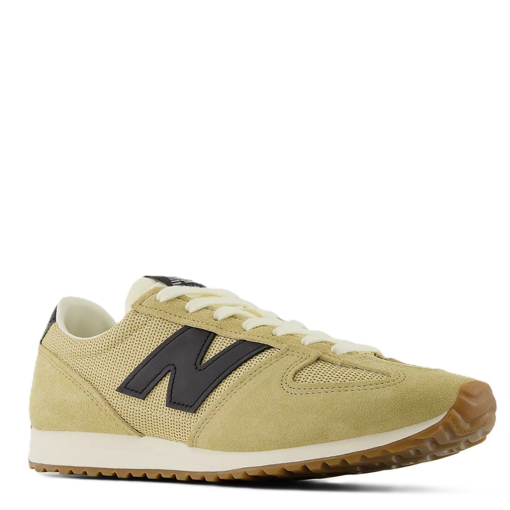 New Balance Women's 471 in Toasted Sesame with Quicksand