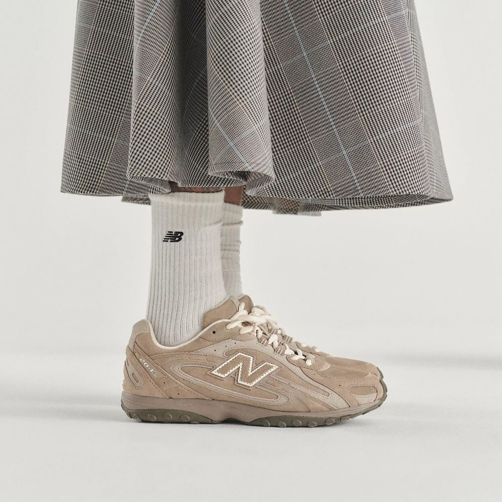 New Balance 204L Women Mushroom Arid Stone | Getoutside Shoes