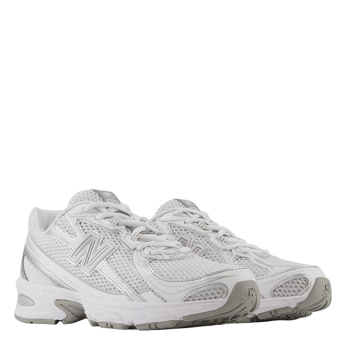 New Balance 740 Women in White with Metallic Silver and Reflection - Getoutside Shoes