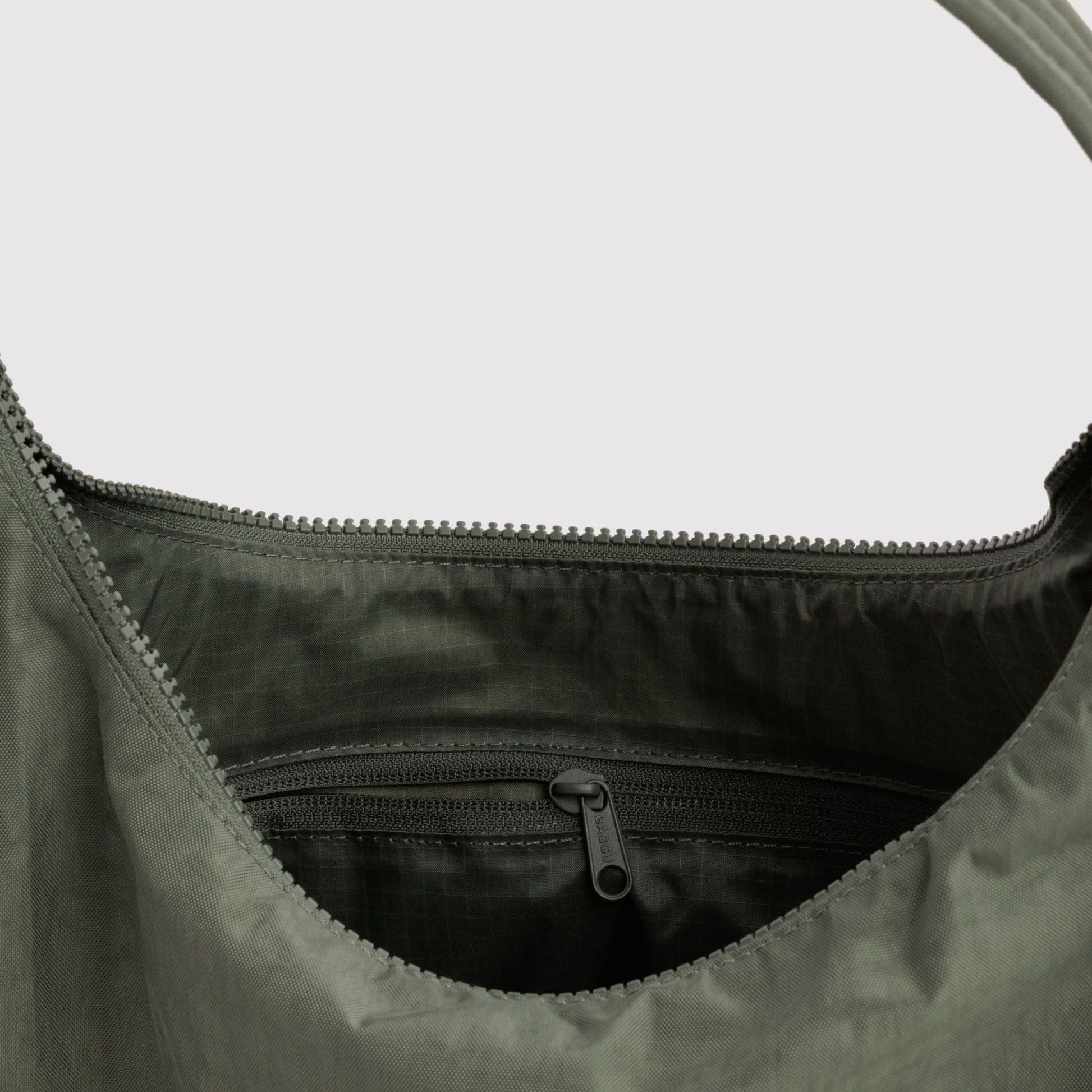 Baggu Nylon Shoulder Bag in Caper