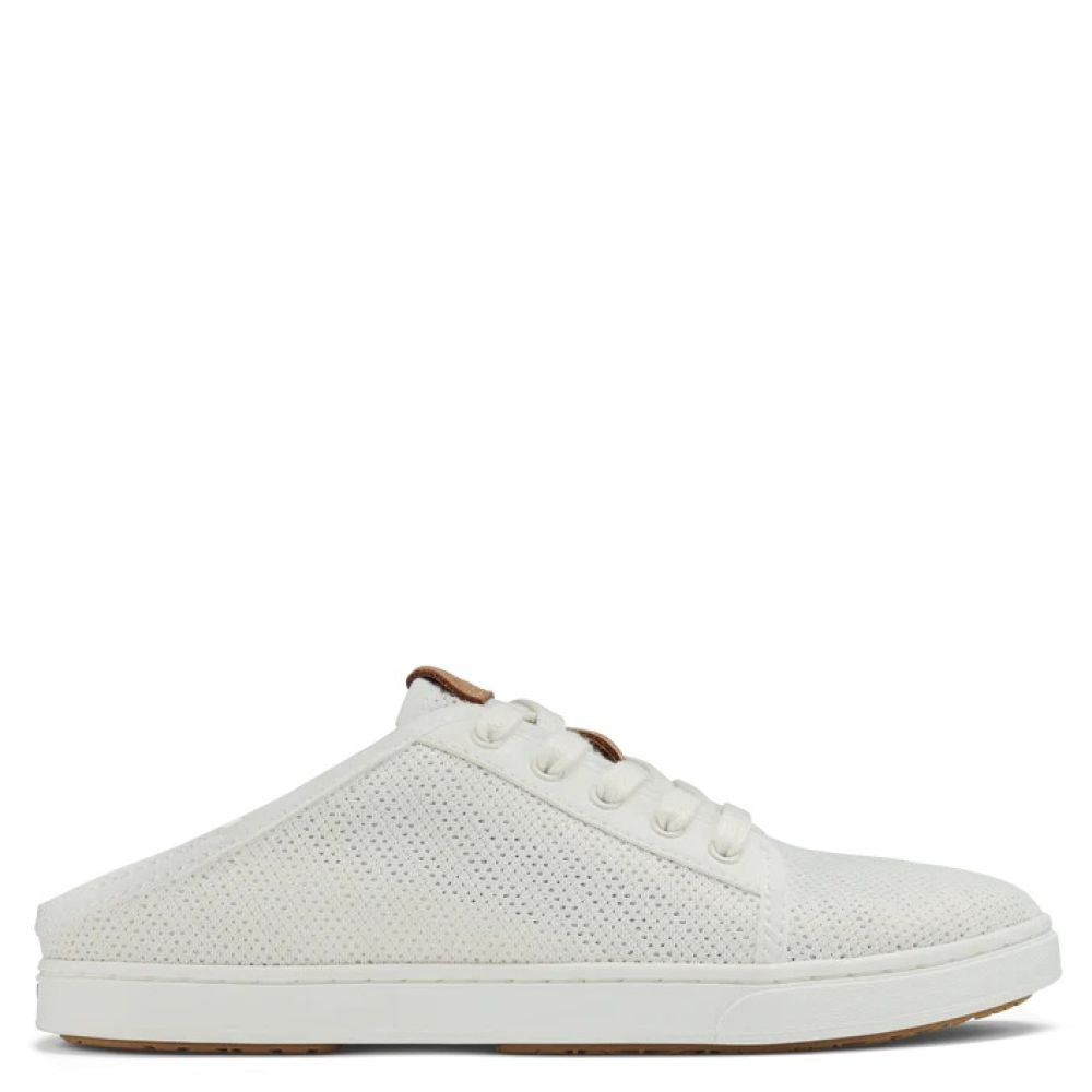 OluKai Women's Pehuea Lī in White