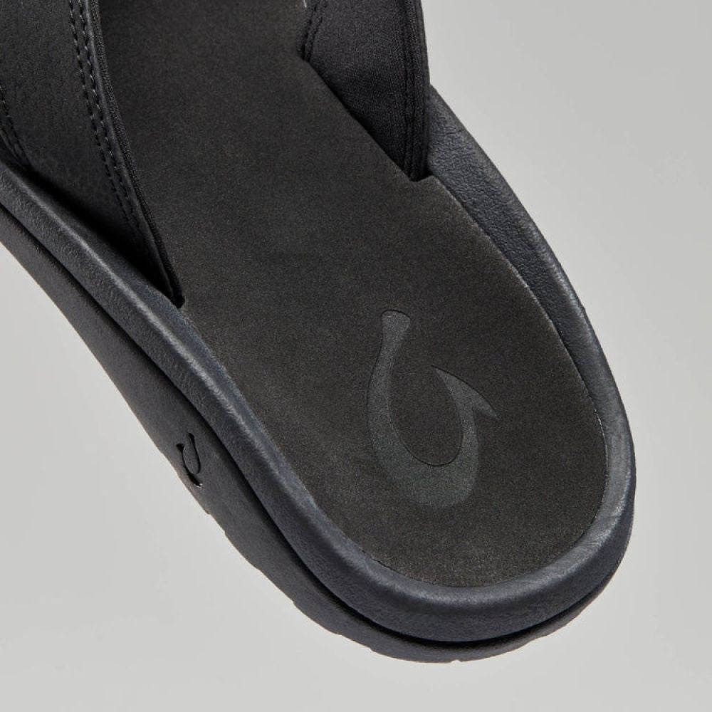 OluKai Men's ‘Ohana in Black - Getoutside Shoes