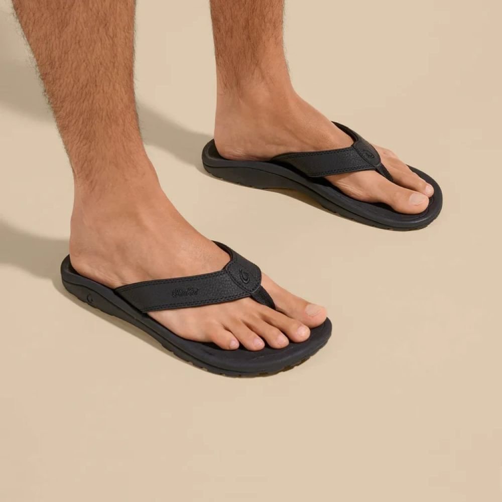 OluKai Men's ‘Ohana in Black - Getoutside Shoes