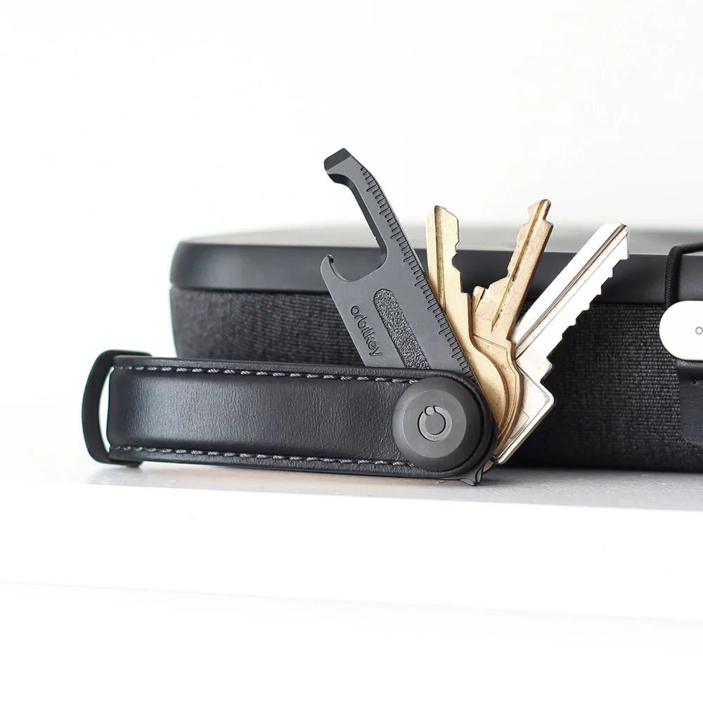 Orbitkey Key Organiser Leather in Black with Black Stitching - Getoutside Shoes