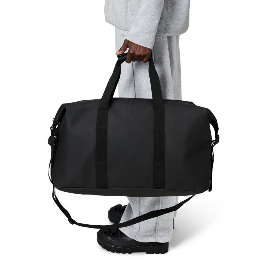 Rains Hilo Weekend Bag in Black - Getoutside Shoes