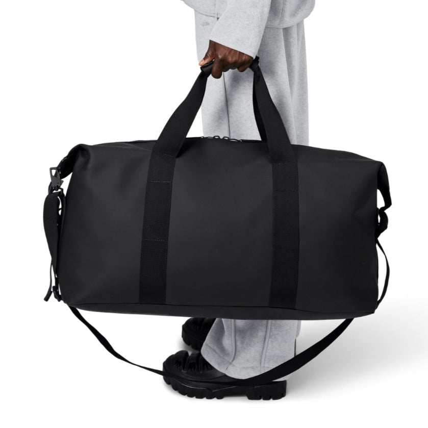 Rains Hilo Weekend Bag Large in Black - Getoutside Shoes