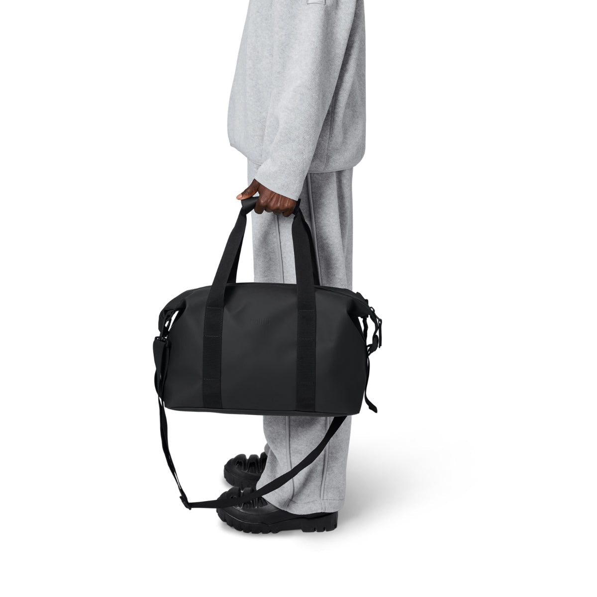 Rains Hilo Weekend Bag Small in Black - Getoutside Shoes