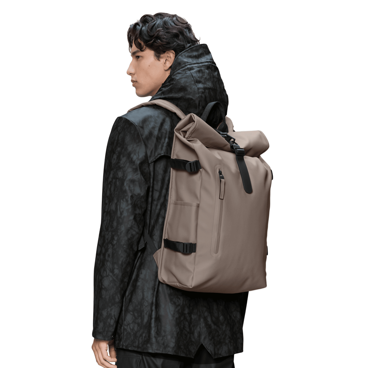 Rains Rolltop Rucksack Large in Cinder - Getoutside Shoes